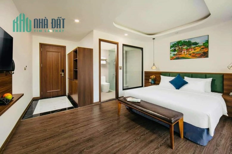 Đẳng cấp của sự sa hoa ! khách sạn siêu vip mặt phố cổ 165mx7t 228 tỷ