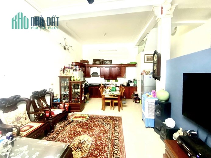 BÁN NHÀ NGÕ 599 PHẠM VĂN ĐỒNG-Ô TÔ CÁCH NHÀ 5M-NGÕ THÔNG-MẶT TIỀN KHỦNG-52M2-CHỈ 5,2 TỶ