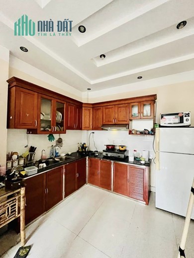 LIỀN KỀ, 6 TẦNG THANG MÁY, LÔ GÓC, VỈA HÈ Ô TÔ TRÁNH