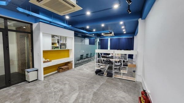 MẶT PHỐ VÍP CẦU GIẤY - LÔ GÓC - 7 TẦNG THANG MÁY - VỈA HÈ ĐÁ BÓNG - 3 MẶT THOÁNG - SIÊU VÍP