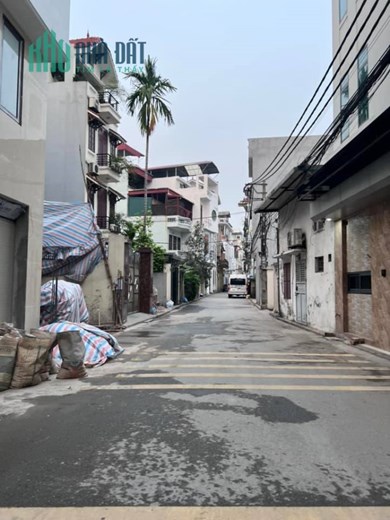 BÁN NHÀ TƯ ĐÌNH 35M 6 TẦNG  5 TỶ NHÀ PHÂN LÔ Ô TÔ TRÁNH,