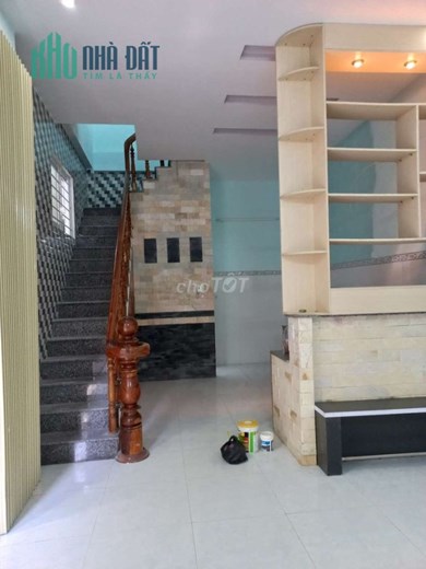 CHÍNH CHỦ CẦN BÁN NHÀ MẶT TIỀN VỊ TRÍ TRUNG TÂM.