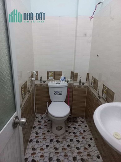 CHÍNH CHỦ CẦN BÁN NHÀ MẶT TIỀN VỊ TRÍ TRUNG TÂM.