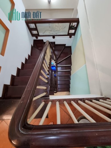 Bán nhà  Nguyễn Chí Thanh, Đống Đa. 56m2x5; MT6m; giá 25.5 tỷ. Phương