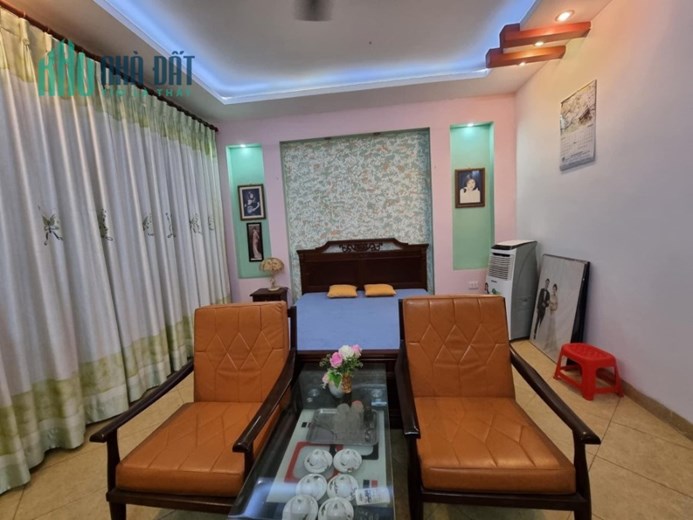 Bán nhà  Nguyễn Chí Thanh, Đống Đa. 56m2x5; MT6m; giá 25.5 tỷ. Phương