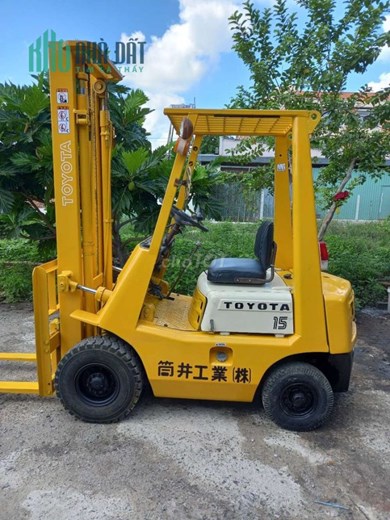 Toyota fd15 máy dầu số sàn khung nâng 4m Xã Tân Phú Trung, Huyện Củ Chi, Tp Hồ Chí Minh