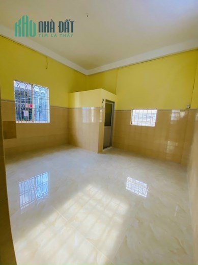 Nhà trệt 2 lầu 3PN3WC 4x16 bán 5,9 tỷ hẻm 4m