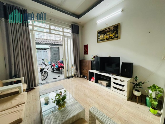 HƠN 120M2 - VỊ TRÍ ĐẸP - HXH TRÁNH THẠNH LỘC QUẬN 12 - 3 TẦNG BTCT, 4 PN - TƯƠNG LAI NHÀ MẶT TIỀN
