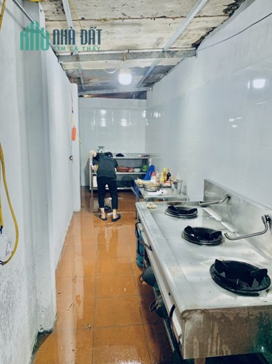 SANG NHƯỢNG 50% CỔ PHẦN QUÁN BIA HƠI