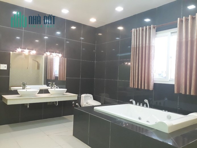 HXH Huỳnh Văn Bánh - 4.8*18 - NH - CN: 92m2 - 4 tầng - chỉ 16ty2