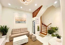 GIẢM GIÁ  MP Quán Thánh giá 15.5 tỷ, 35mx4T, Kinh doanh đông đúc