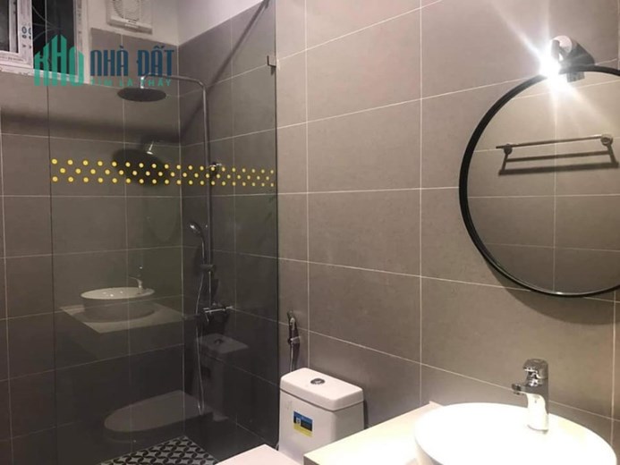 Cho thuê nhà phố Ngọc Hà 65 m x4 Tầng, 4 ngủ . Giá 23tr