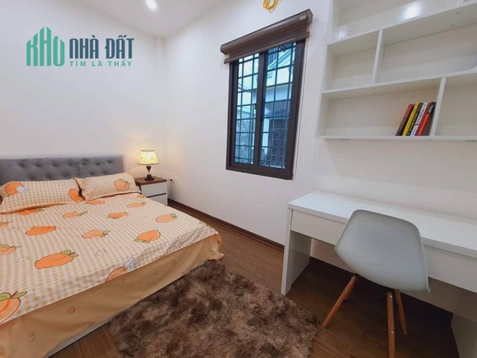 Bán nhà phố Bùi Xương Trạch, quận Thanh Xuân. THANG MÁY. Ô TÔ. 40m2 x 6T. Hơn 5 tỷ. 0968084286