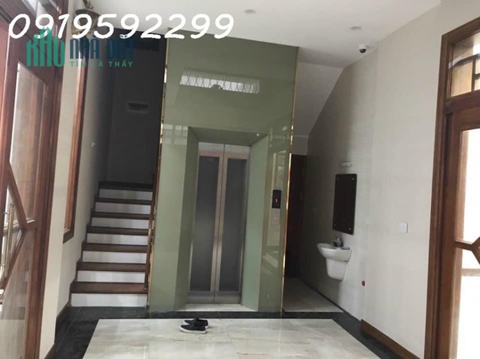 CHO THUÊ BIỆT THỰ LÔ GÓC PHỐ ĐỖ QUANG, CẦU GIẤY