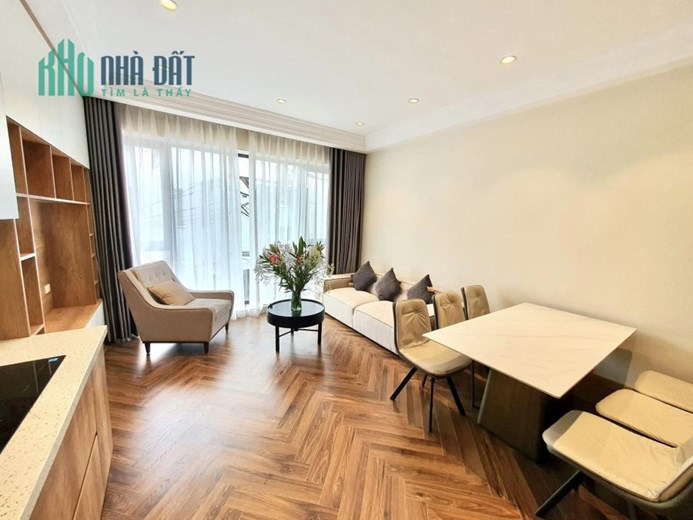BÁN NHÀ PHỐ VIP NGUYỄN SƠN 40M2 6 TẦNG Ô TÔ THANG MÁY 8.8 TỶ