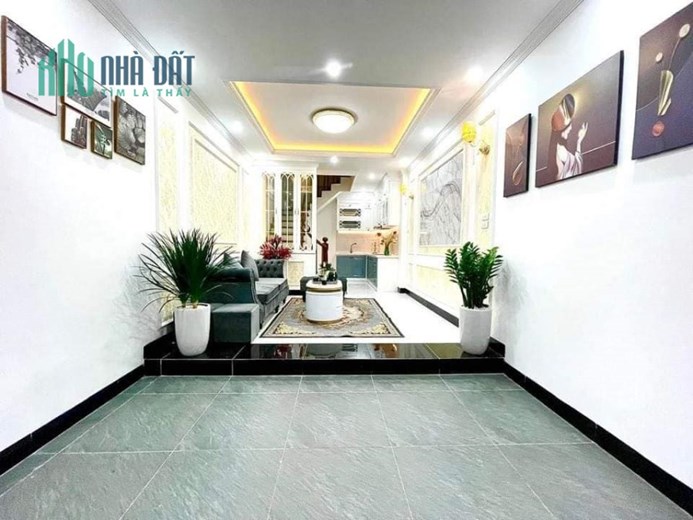 Cần Bán Căn nhà Quận thanh Xuân, Ngã Tư Sở. 41m x4 tầng, mt 3,9m giá 4,x tỷ