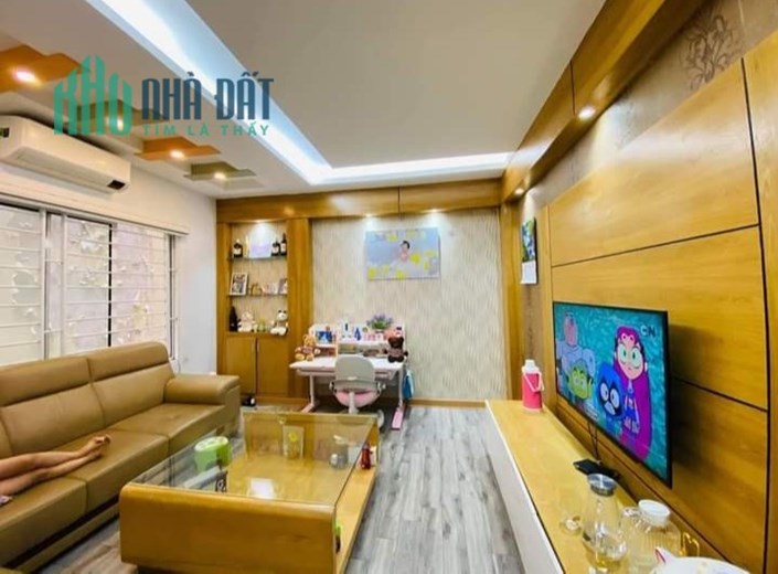 Bán gấp nhà Yên Hòa Cầu Giấy 68m x 7T x 8.7 tỷ, sát phố, ở và cho thuê