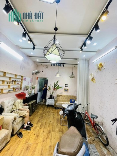 Bán Nhà Đống Đa 40m x 3 Tầng MT4m Ô Tô Đỗ Cửa Kinh Doanh Giá 5.7 Tỷ.