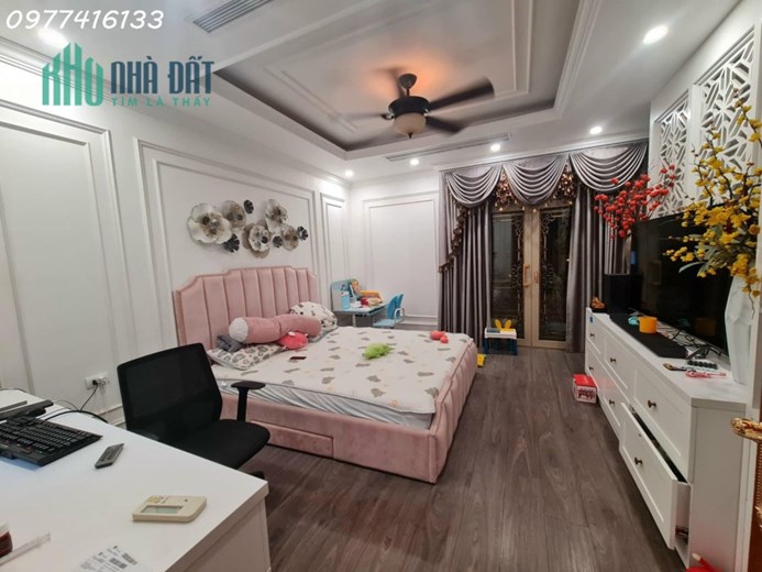 Cực phẩm Phân Lô Cầu Giấy, 80m2, MT: 6m, Vỉa hè, Kinh doanh đẳng cấp, Nội thất cao