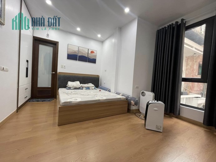 BÁN NHÀ HÀO NAM, ĐỐNG ĐA, NGÕ 3M, SỔ ĐẸP, 51m2 4T MT4M, GIÁ 5.1 TỶ
