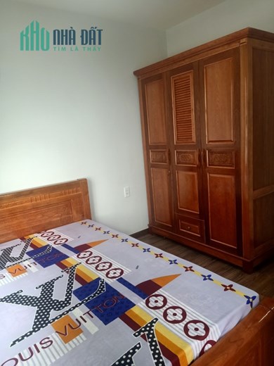Cho thuê căn hộ Charm City 2PN 2WC ngay ngã tư 550
