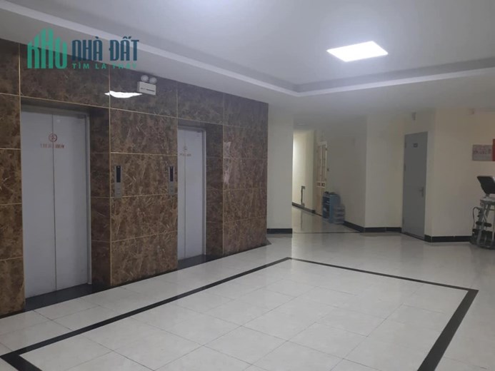 Bán chung cư Nam Trung Yên, Cầu Giấy 65m2, nhỉnh 2 tỷ, vị trí đắc địa, view đẹp