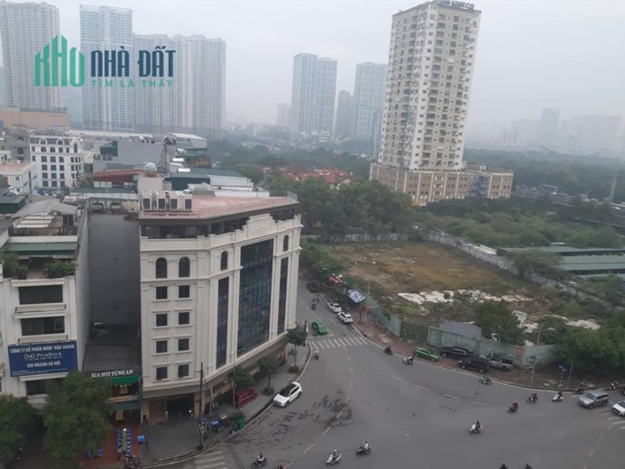 Bán chung cư Nam Trung Yên, Cầu Giấy 65m2, nhỉnh 2 tỷ, vị trí đắc địa, view đẹp