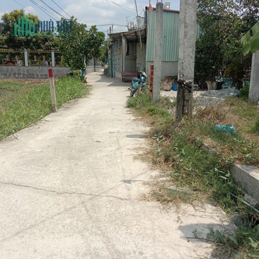 CHÍNH CHỦ BÁN  Lô Đất Đẹp Vị Trí Đắc Địa Tại Huyện Bình Chánh