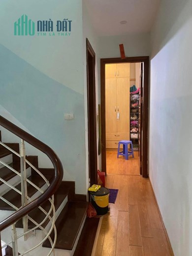 ĐẸP BỀN. Nhà thông Xã Đàn ,Đống Đa, ở ngay, cách O TÔ tránh 10m. Diện tích 33m 5T MT 3.6m.