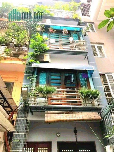 Cơ hội sở hữu nhà ở 2023. Bán nhà phân lô HOÀNG CẦU, Ô chợ Dừa. Nhà 4 tầng, DT 40m. Giá nhỉnh 7 tỷ.