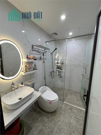 SỐC! 3 tỷ CT1A Hàm Nghi căn góc full nội thất, hình 100%, sách Vali lên và đi...