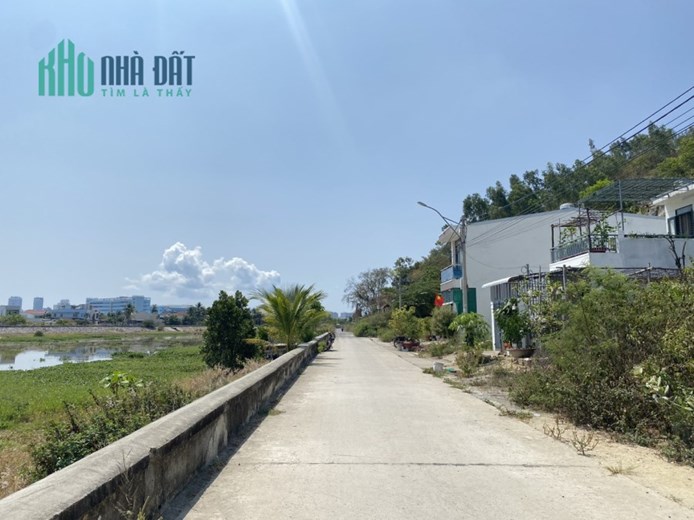 CẦN BÁN LÔ ĐẤT VIEW SÔNG TẮC TẠI XÃ VĨNH THÁI , TP NHA TRANG