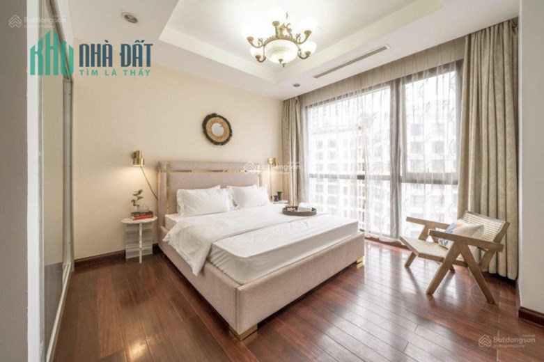 Bán căn hộ chung cư Royal City Thanh Xuân -2 ngủ- view đẹp-chỉ 4,86 tỷ
