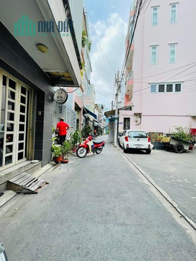 Bán Nhà HXH Đường Âu Cơ P10 Tân Bình, 50m2, 2 Tầng, Giá 5,6 Tỷ