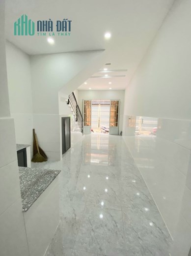 Nhà Bình Hưng Hòa A , Bình Tân - Hẻm 4m - 2 tầng BTCT chỉ 3Tỷ