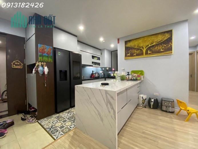 Nhỉnh 5 tỷ sở hữu chung cư cao cấp Ngoại Giao Đoàn, 130m2, view đẹp, nội thất nhập khẩu