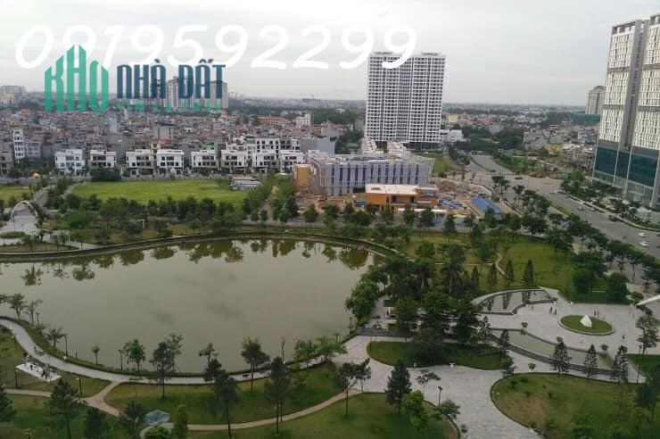 Chủ nhà bán gấp căn hộ 03 ngủ tòa No2 Ngoại Giao Đoàn trong tháng 5 này