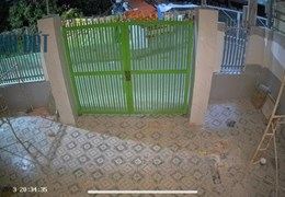 Phòng mới xây 100%, phòng bếp và khách thông nhau, phòng lầu trên có hệ thông kín để gắn máy lạnh.