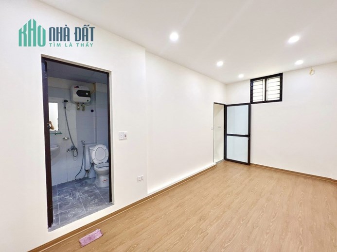 BÁN NHÀ NGÕ PHỐ TÔN ĐỨC THẮNG ĐỐNG ĐA HÀ NỘI. NHÀ MỚI , GẦN PHỐ , TIỀN NHỎ CHỈ 3.2 TỶ