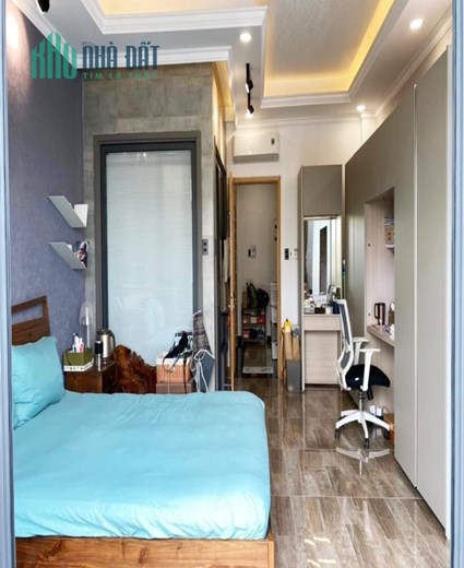 Mặt tiền Nguyễn Khuyến,4,5x15m,6 tầng sân để oto, thang máy. 10,5 tỷ.