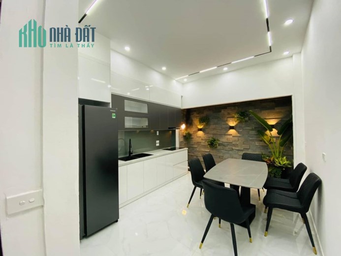 Bán gấp nhà phố Khương Trung, Thanh Xuân. 35m2 x 5 Tầng. NGÕ THÔNG, Ô TÔ. 5 Tỷ. 0968084286