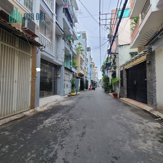 Nhà Huỳnh Văn Bánh PN , HXH 8m ,4.8 /6 x 18m, 4 Tầng , 6 PN Giá 16 Tỷ