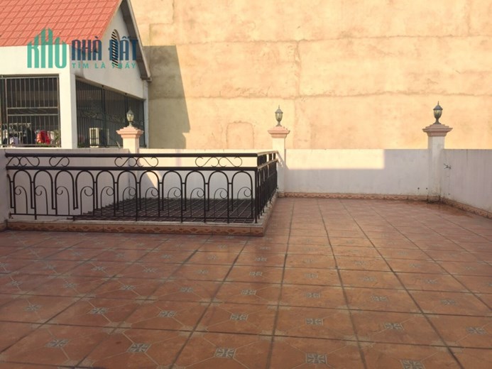 Cho thuê gấp nhà nguyên căn 6PN mặt tiền ngay Hà Đô Centrosa giá cực tốt