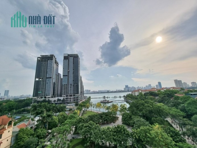 Bán Tòa nhà Quảng Bá, Tây Hồ. 145m2x9 MT9m; giá 125 tỷ. Phương