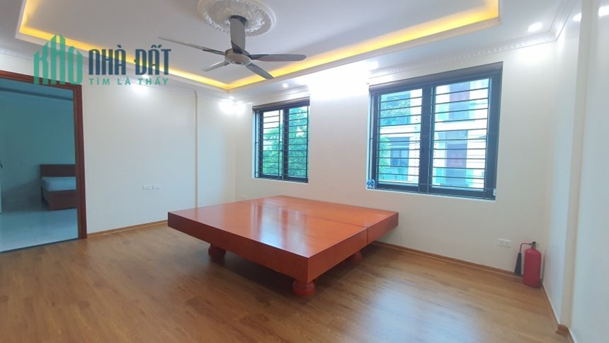 Căn nhà 2 mặt tiền 5 phòng ngủ tại Liên Bảo,Vĩnh Yên giá : 23 triệu/ tháng.Liên hệ: 0986.454.393
