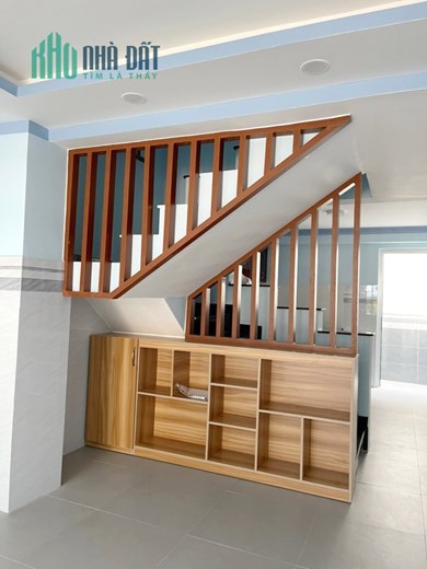 Nhà mới 4 tầng MẶT TIỀN đường Bùi Điền P5 Q8 giá 20 triệu/tháng