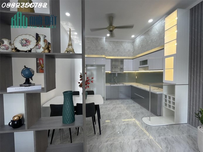 Bán nhà lầu full nội thất, nhánh DX26 gần chợ Phú Mỹ_ TDM
