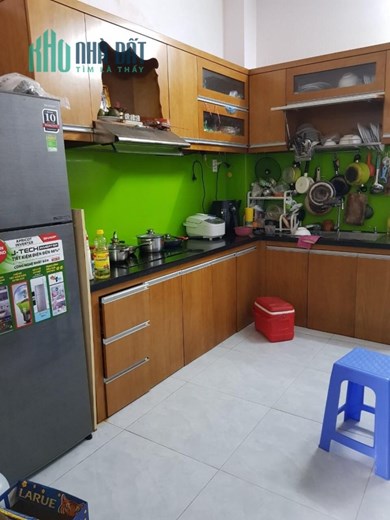 Mua nhà tặng nội thất. Tân Kỳ Tân Quý. Tân Phú. Ngang 5m. Nhỉnh 3 Tỷ.