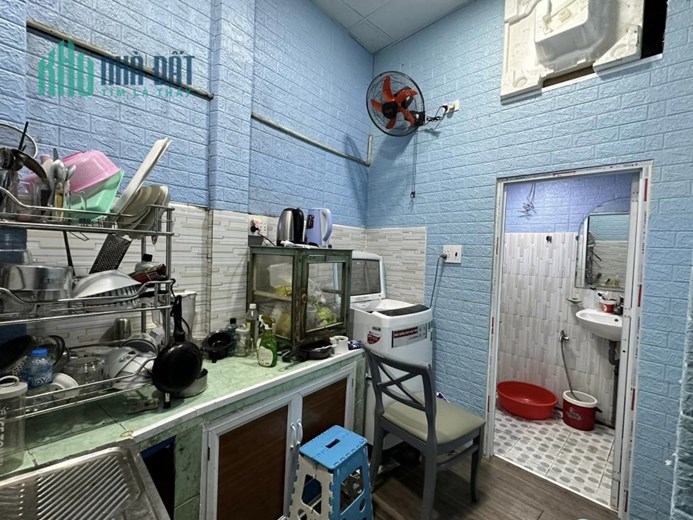 Bình Thạnh, nhà cấp 4 còn ở tốt, diện tích lớn 72m2, chỉ 4 tỷ 800