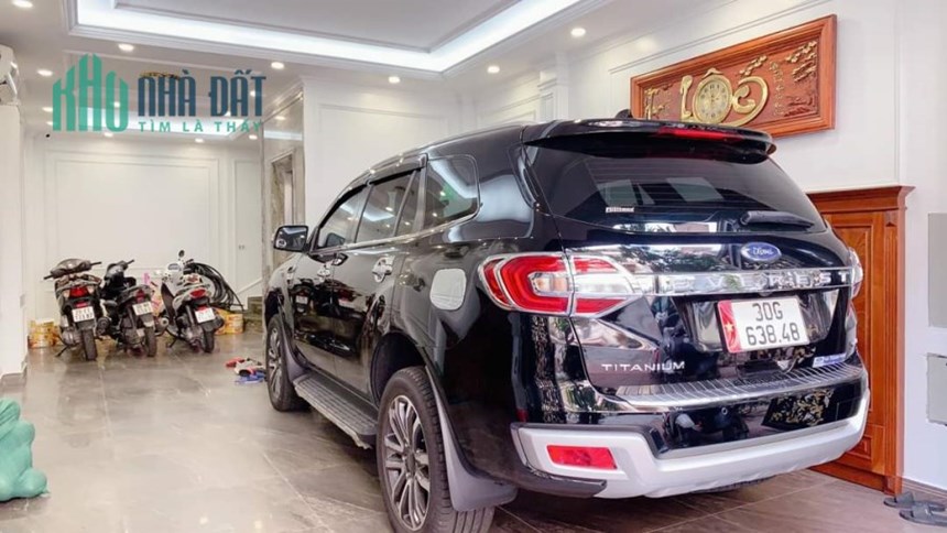 - Chính chủ cần bán nhà phân lô ngõ 376 Đường Bưởi dt 65/75 m x 4 t đẹp giá 16 tỷ